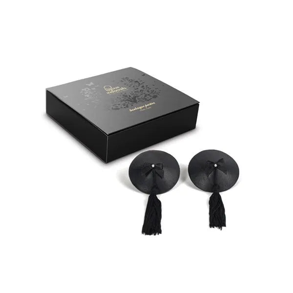 Cache-tétons burlesque noirs avec pompons strass, élégants et réutilisables, présentés dans une boîte cadeau raffinée.