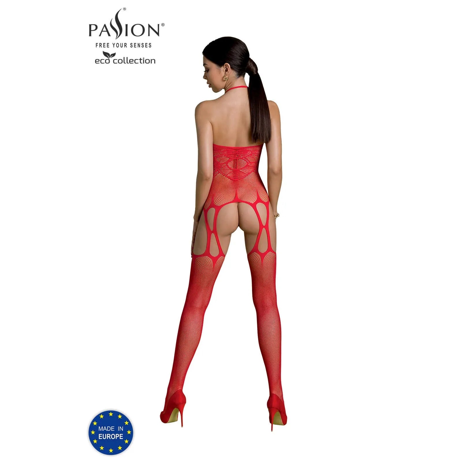 Bodystocking rouge résille ajourée, dos nu, nylon régénéré, design écologique, allure sensuelle, mode durable.
