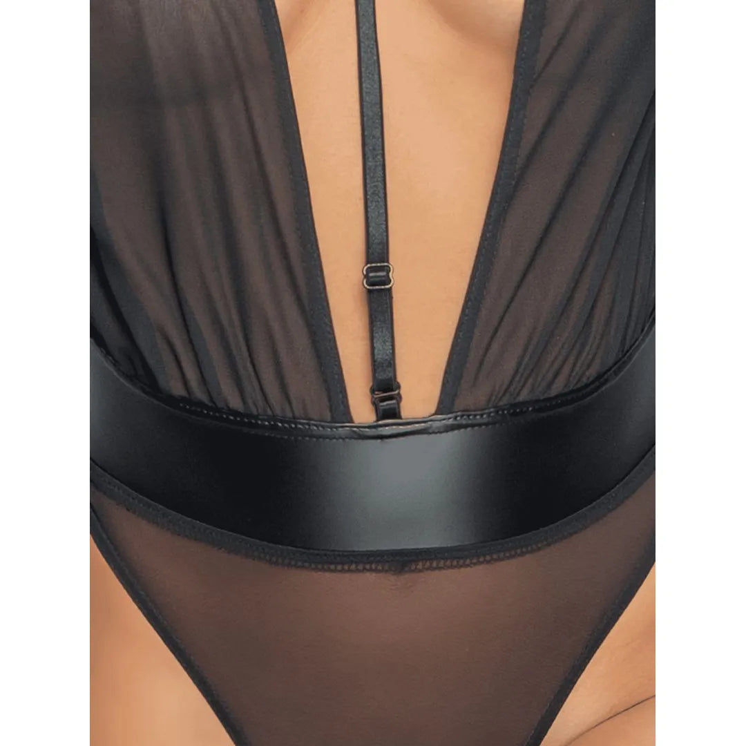 Body noir transparent manches longues mousseline, sangle réglable effet mouillé, design élégant et sensuel.