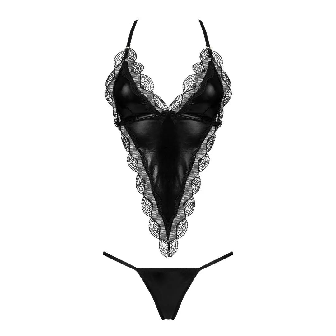 Ensemble lingerie noir en wetlook et dentelle, top à bretelles réglables, string assorti, style élégant et moderne.
