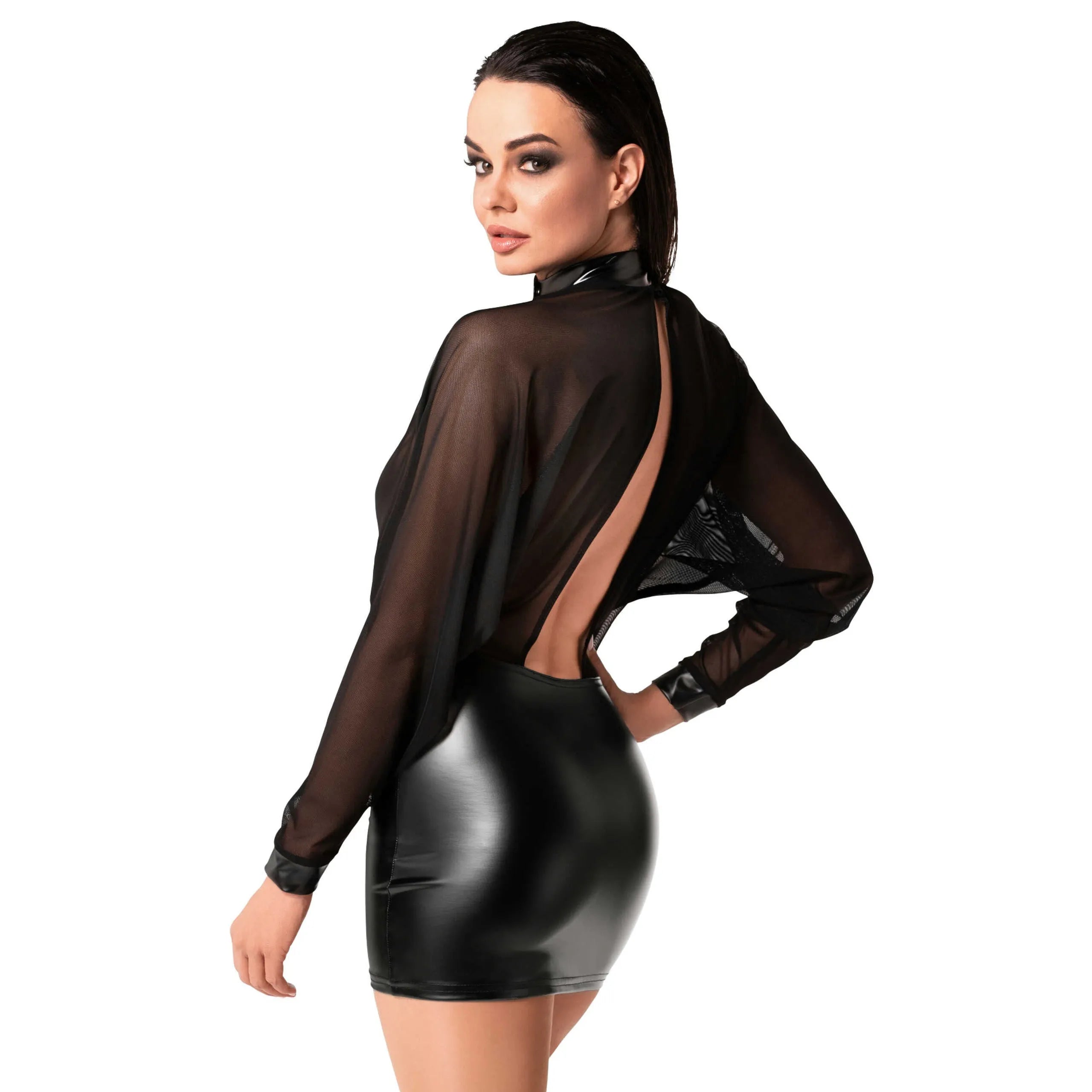 Mini robe dos nu audacieuse en maille transparente et Wetlook élastique