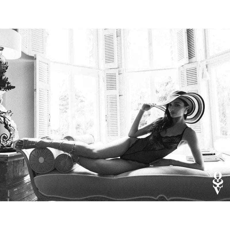 Perisia body noir maille transparente dentelle ouverte bonnets armatures