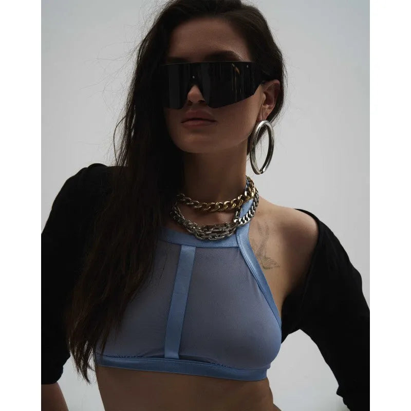 Top bleu moderne élastique filet transparent fermoir argenté élégant