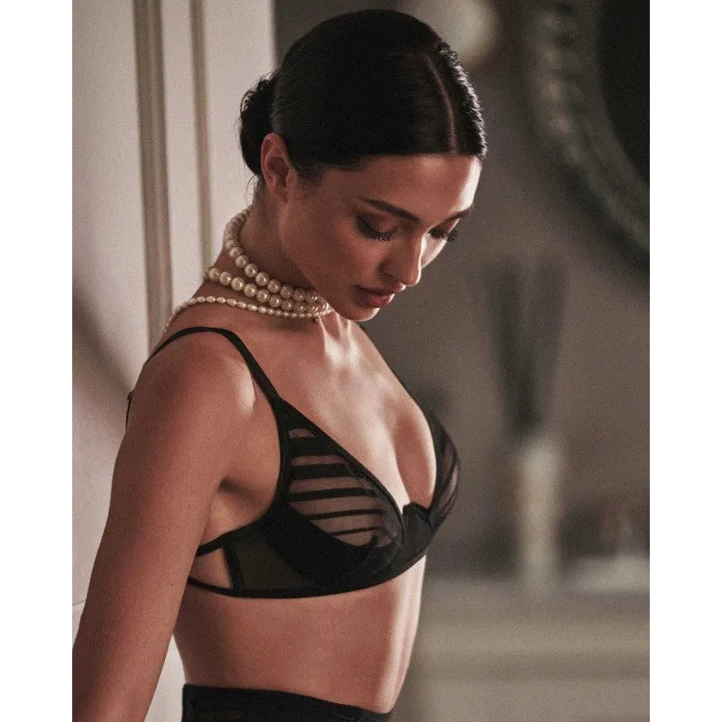 Soutien-gorge noir rayures élégantes Lune Bellis confort luxe ajustable