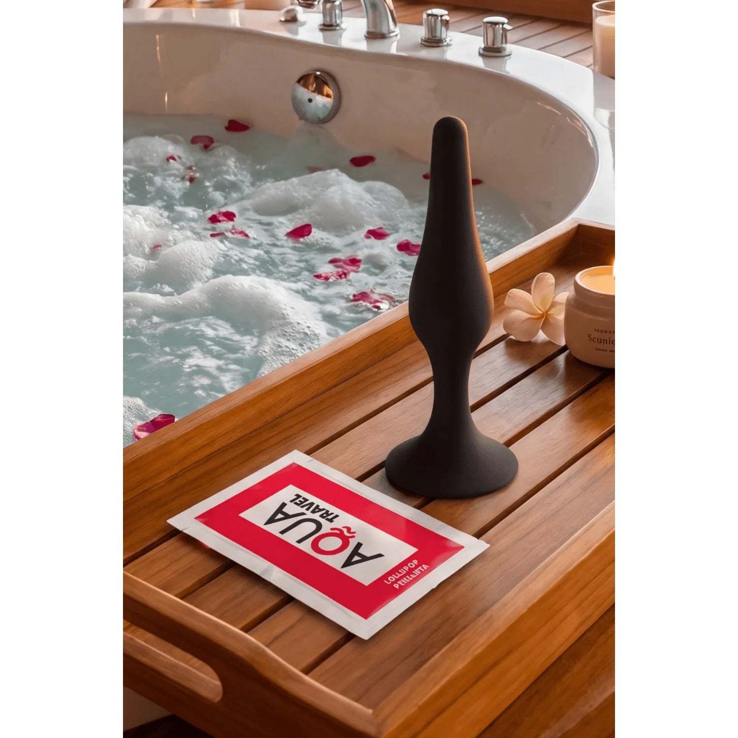 Plug Anal Silicone Noir Ventouse Puissante Texture Veloutée Débutants 10,5 cm