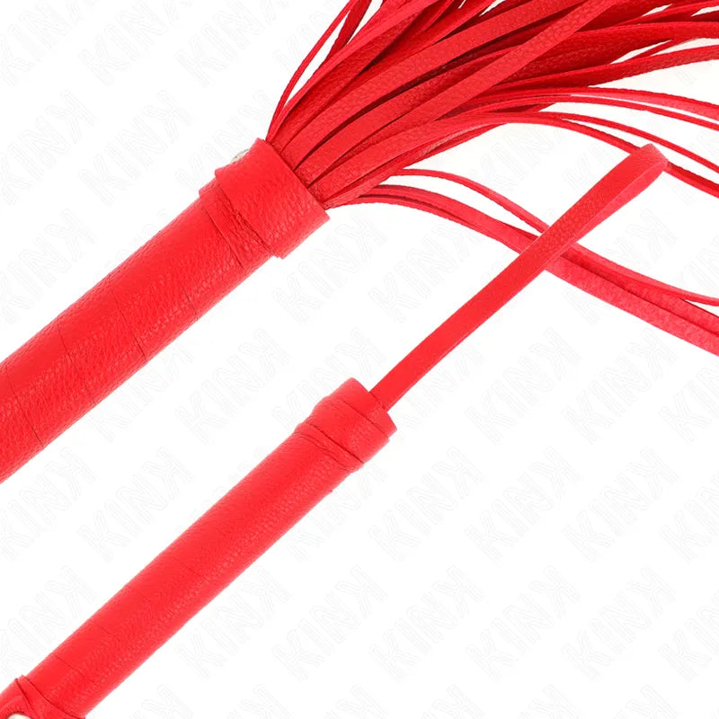 Fouet BDSM rouge en cuir haut de gamme avec lanières, accessoire élégant pour jeux érotiques sophistiqués.