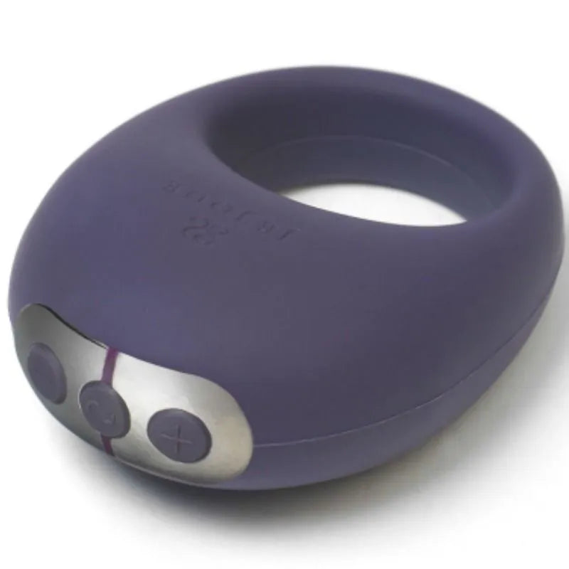 Anneau vibrant violet Je Joue pour couples, design ergonomique, moteur basse fréquence, boutons de contrôle visibles.