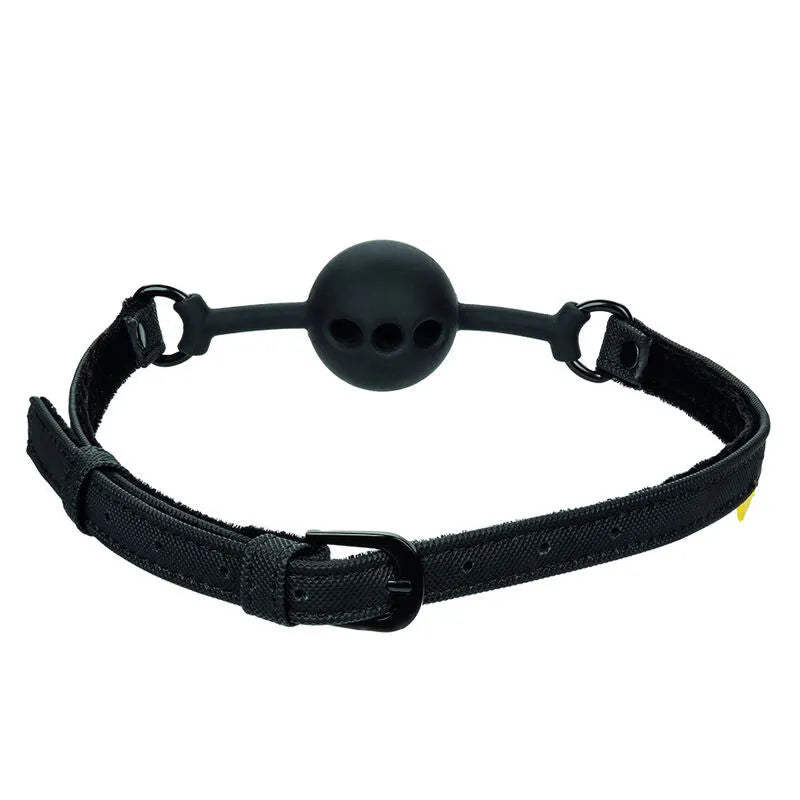 Bâillon boule noir en silicone respirant avec lanières en cuir végétalien et boucle réglable pour jeux de retenue.
