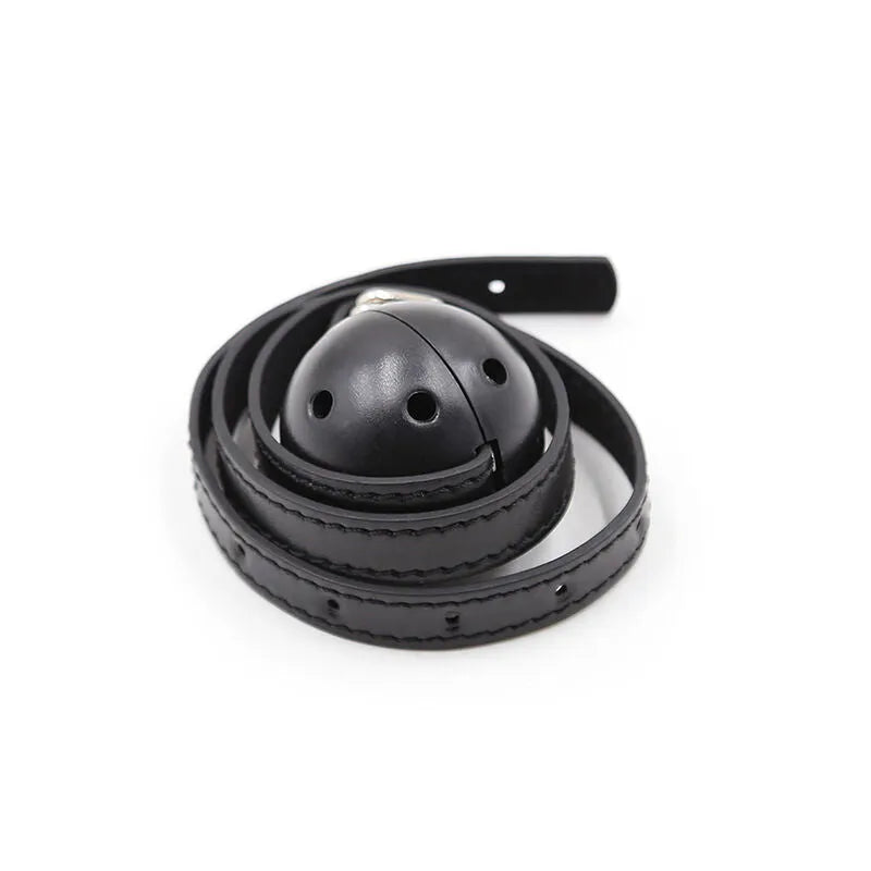 Bâillon boule noir sans phtalates Ohmama, design ergonomique, lanière ajustable, idéal pour jeux de rôles sécurisés.
