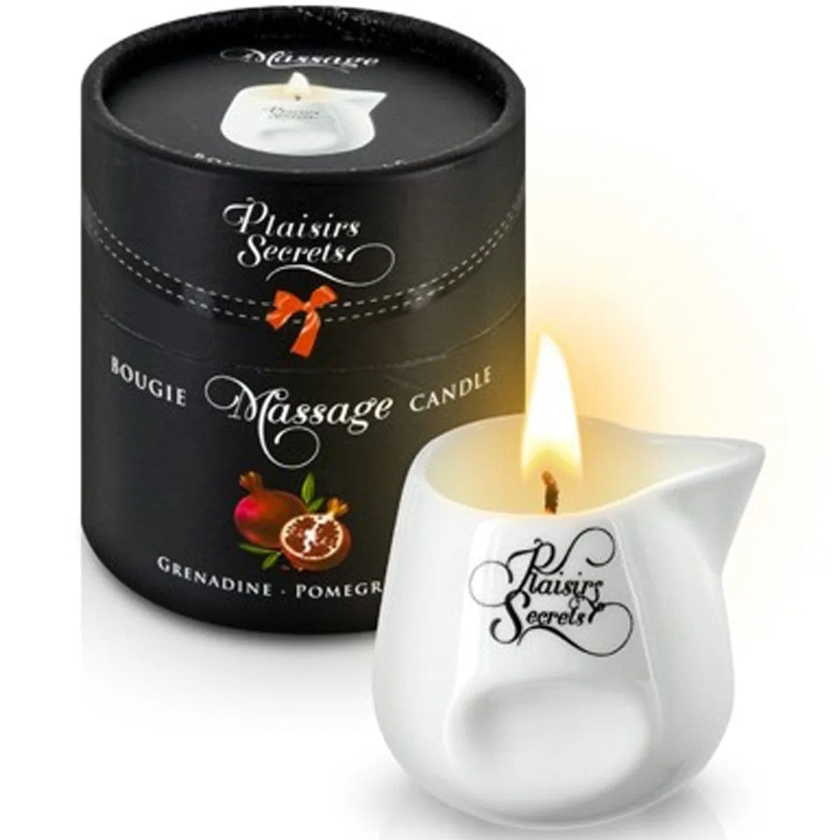 Bougie de massage grenadine en cire végétale, pot blanc élégant, flamme allumée, boîte noire avec logo et texte.