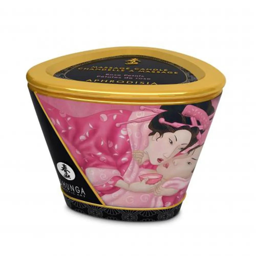 Bougie de massage à la rose, pot triangulaire doré et noir, illustration romantique, ambiance bien-être.