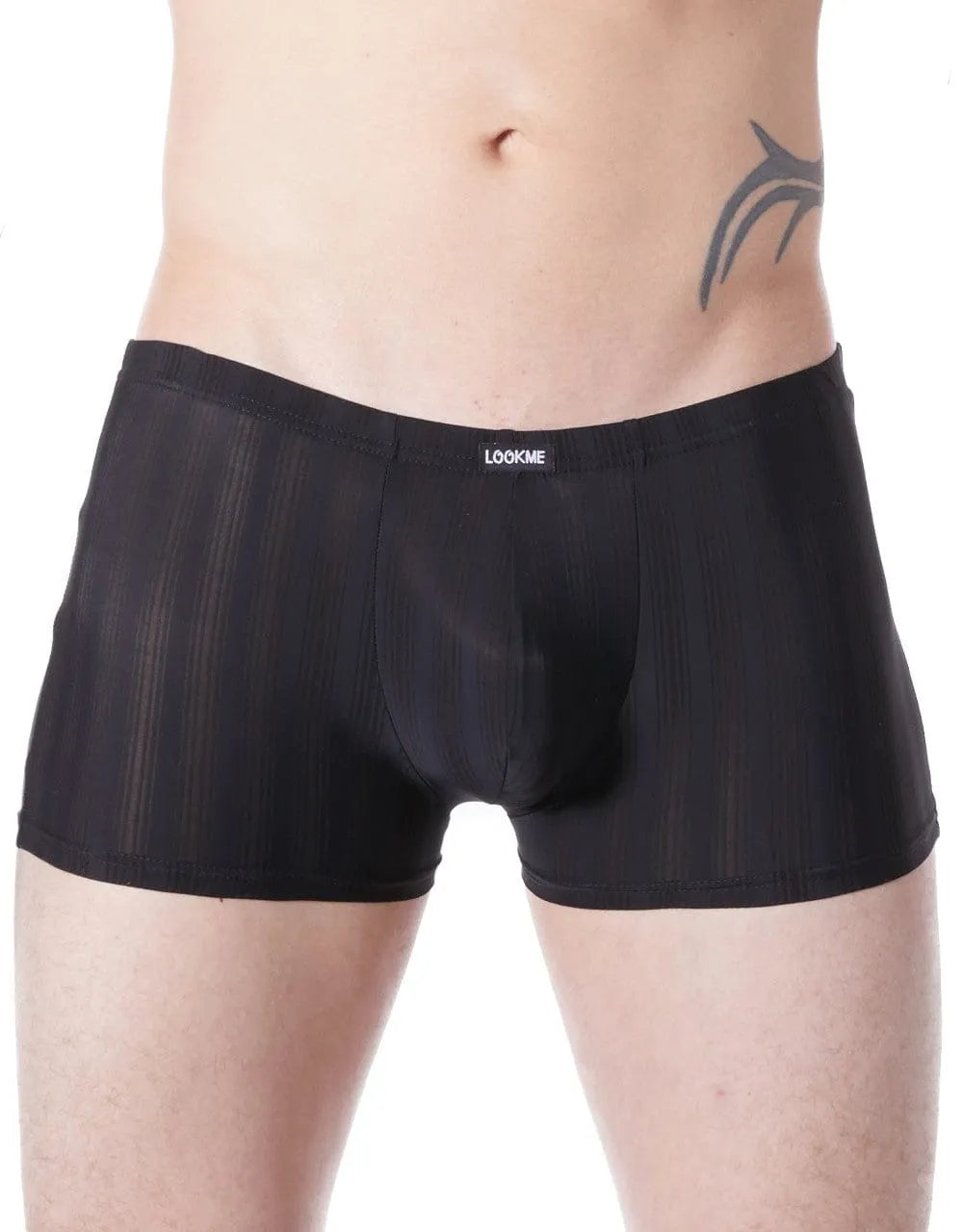 Boxer homme noir élégant avec rayures discrètes, extensible, en polyester et élasthanne, pour confort et style.