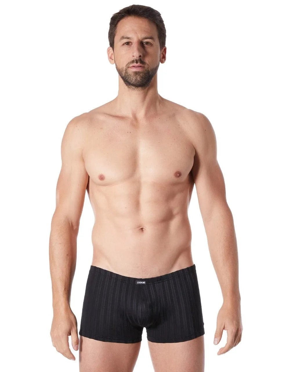Boxer noir rayé pour homme, tissu doux et extensible, élégance moderne avec contraste mat brillant.