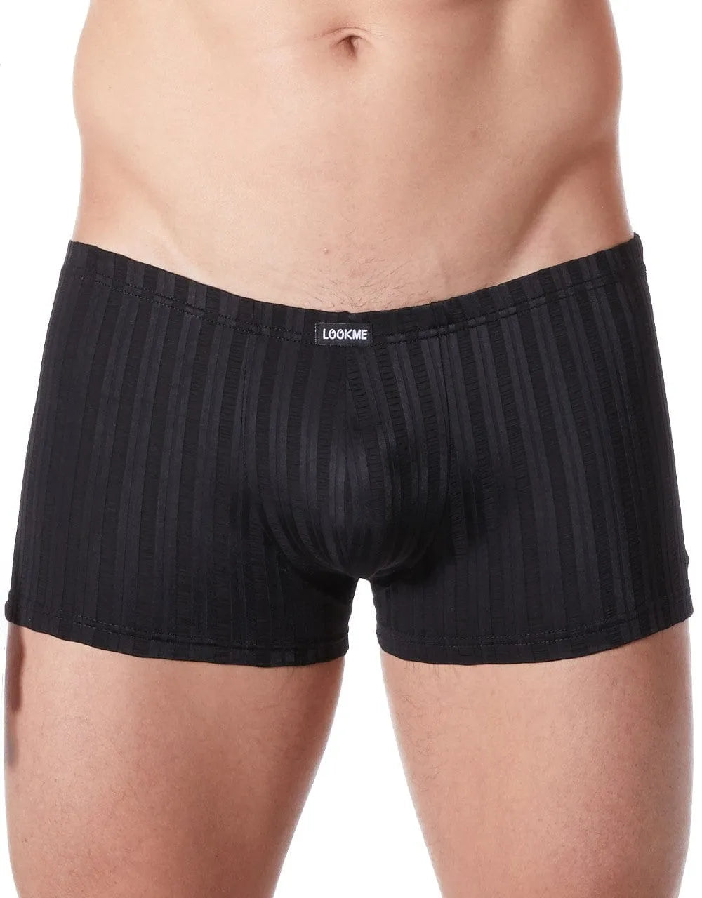 Boxer noir rayé pour homme, tissu doux et extensible, design moderne avec rayures fines et contraste mat brillant.