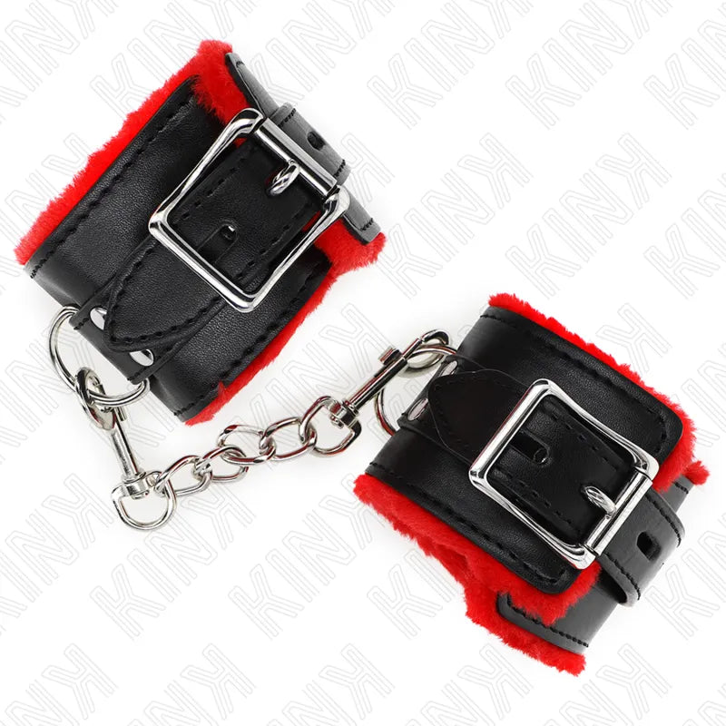 Bracelets BDSM en cuir noir et rouge, boucles métalliques, chaîne de connexion, design élégant et robuste.