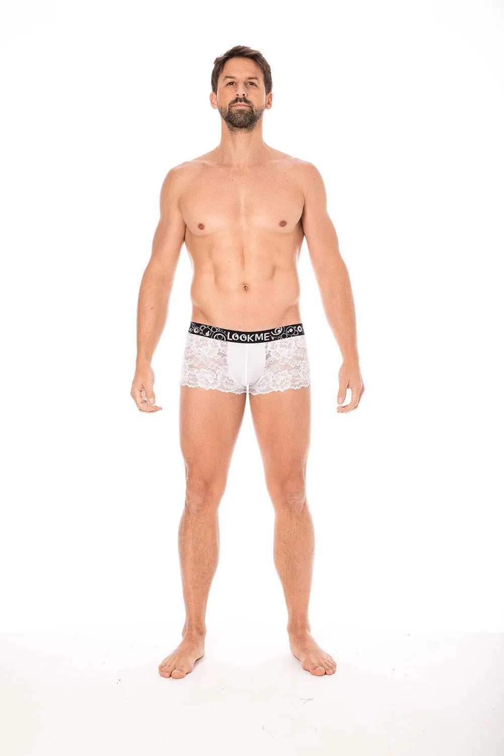 Boxer homme blanc en dentelle florale, poche opaque, ceinture noire, ajusté et élégant, mélange polyester et élasthanne.