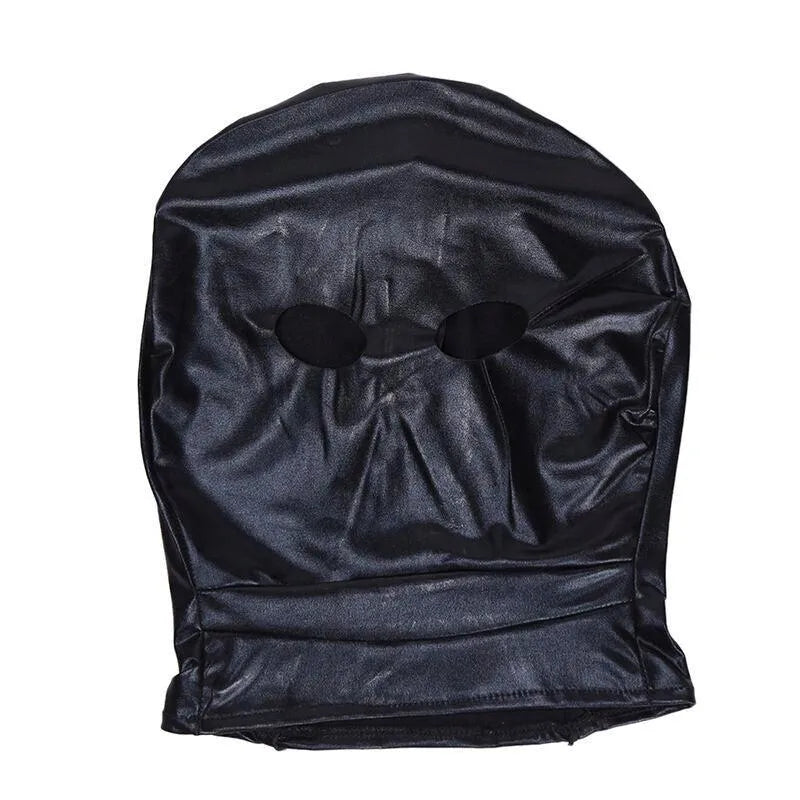 Casquette fétichiste noire sans trou, en PVC et polyester, pour expérience sensorielle audacieuse et unique.
