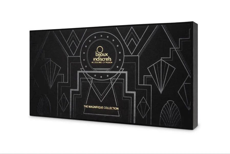 Chaînes dorées érotiques réglables, sans nickel, sur fond noir élégant, inspirées des cabarets new-yorkais.