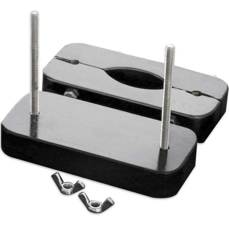 Cockring bois laqué noir ajustable avec écrous à oreilles, design élégant et fonctionnel pour confort masculin.