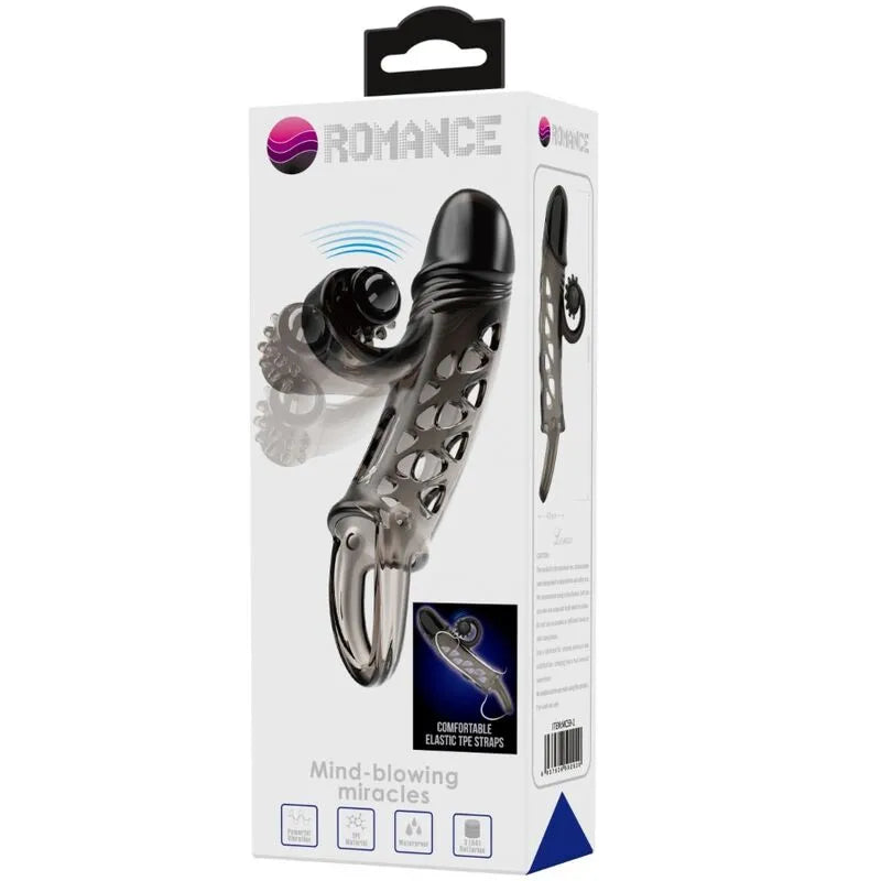 Cockring vibrant noir en TPE, extensible, sur emballage, avec design ajouré pour érection prolongée et sensations intenses.