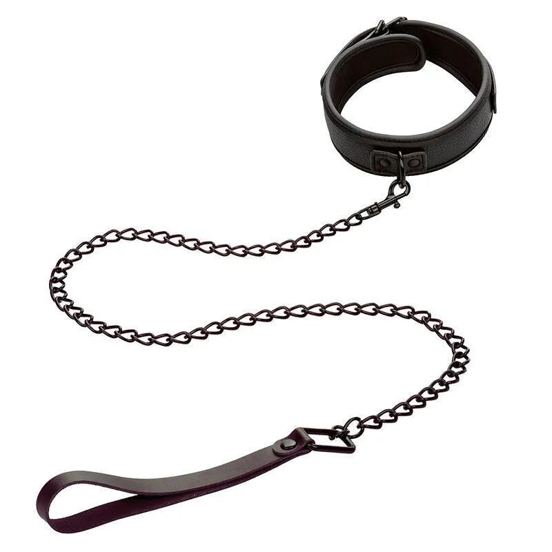 Collier et laisse BDSM en métal robuste noir, chaîne réglable, boucle sécurisée, esthétique élégante et durable.