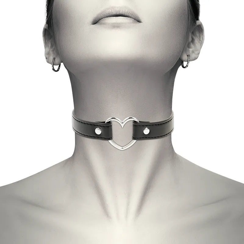 Collier Fétiche Cuir Vegan Réglable Élégant