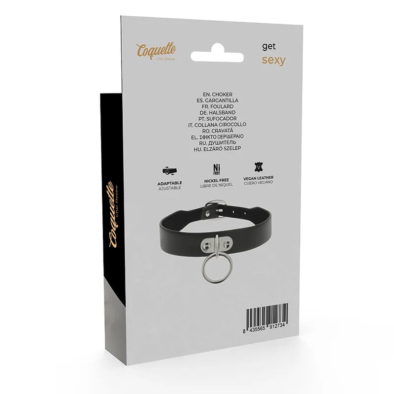 Collier fétiche en cuir vegan noir ajustable avec anneau métallique, fermeture à boutons-pression, élégant et éthique.