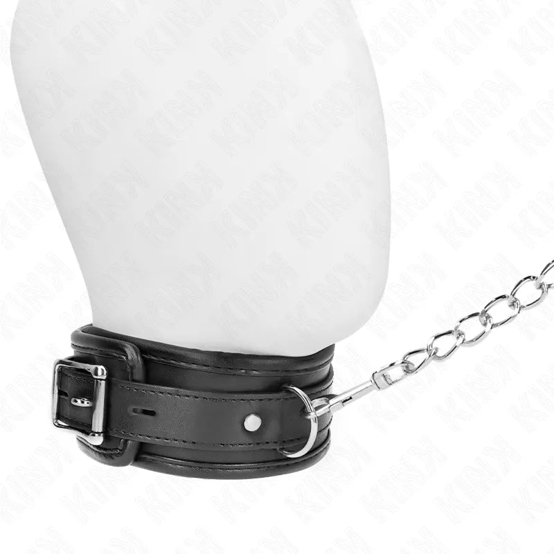 Collier BDSM en cuir noir avec boucle métallique, design élégant et résistant, idéal pour moments intimes, Kinque Boutique.