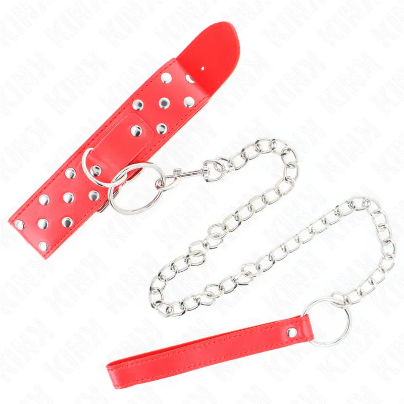 Collier et laisse BDSM en cuir rouge avec rivets métalliques, chaîne argentée, pour confort et robustesse.