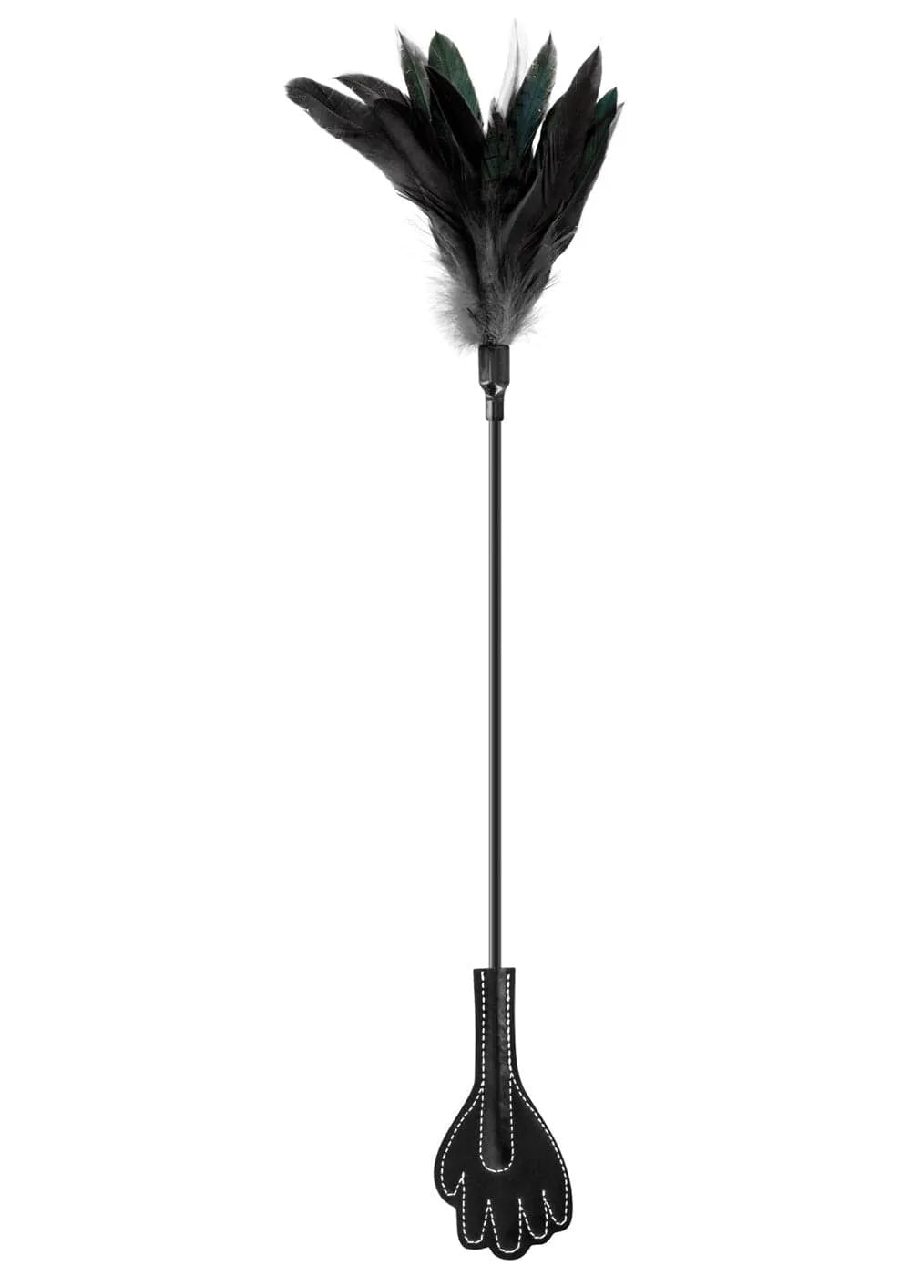 Cravache SM noire avec embout en forme de main et plumes, idéale pour jeux BDSM, offrant sensations intenses et polyvalence.
