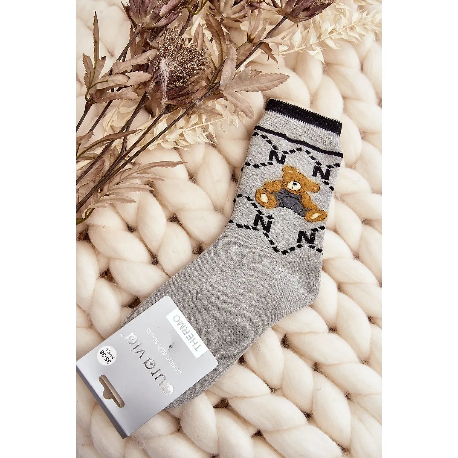 Chaussettes grises en coton avec patch ourson, design ajusté pour chaleur, parfaites pour journées froides, modèle 191174.