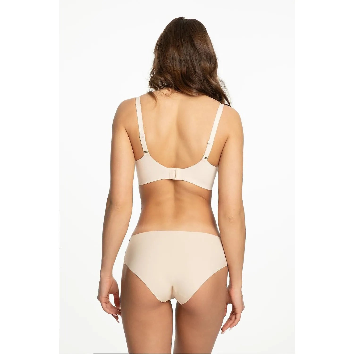 Culotte Julimex beige sans couture, ajustement parfait, confort quotidien, design élégant, discrétion sous vêtements.