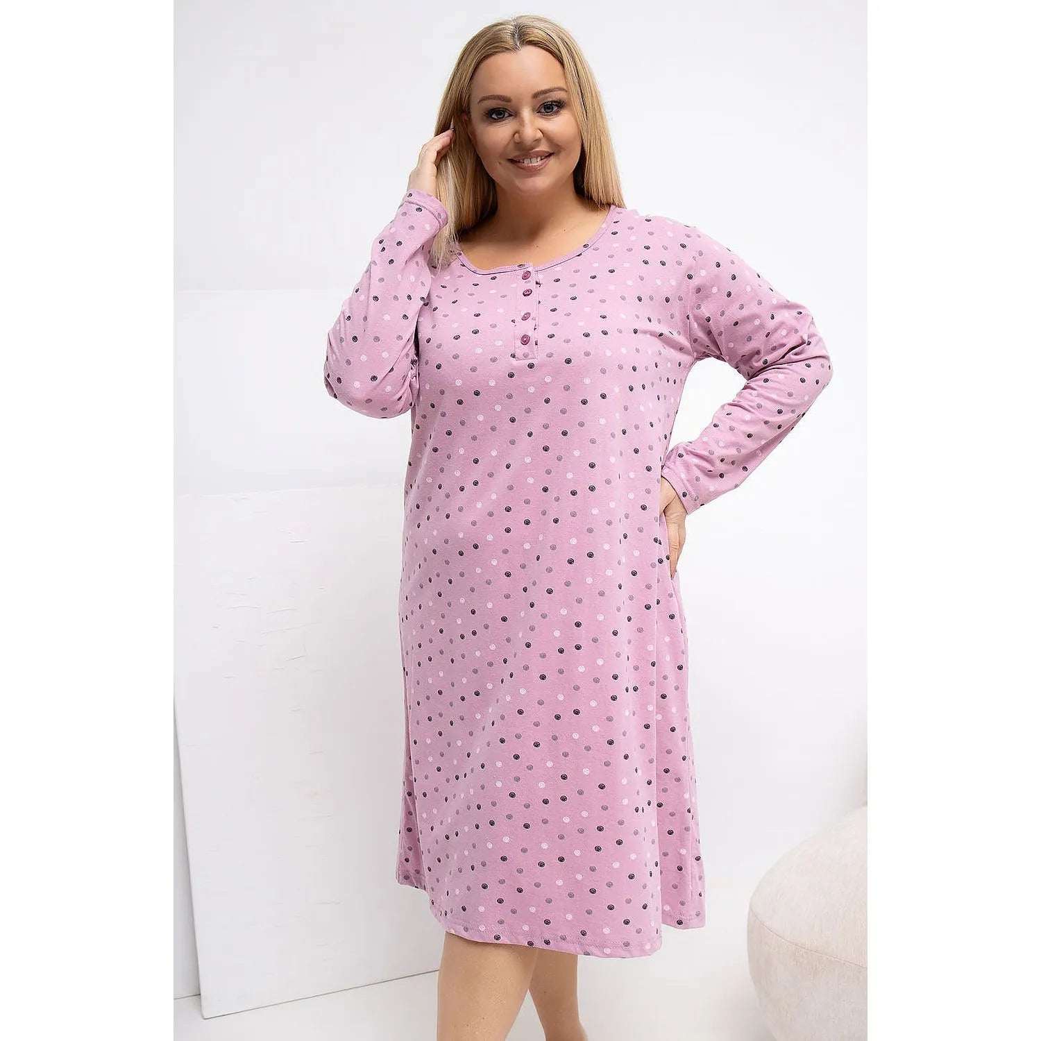 Chemise de nuit grande taille coton pois manches longues élégante confortable