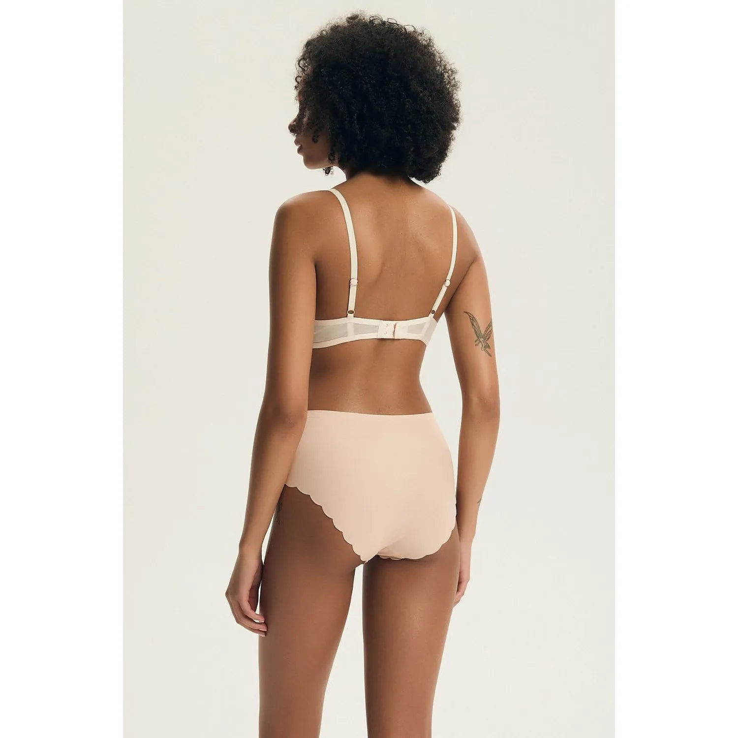 Culottes femmes en coton doux avec nœud décoratif, confort quotidien, pack de 2, élégance classique, tissu lisse.
