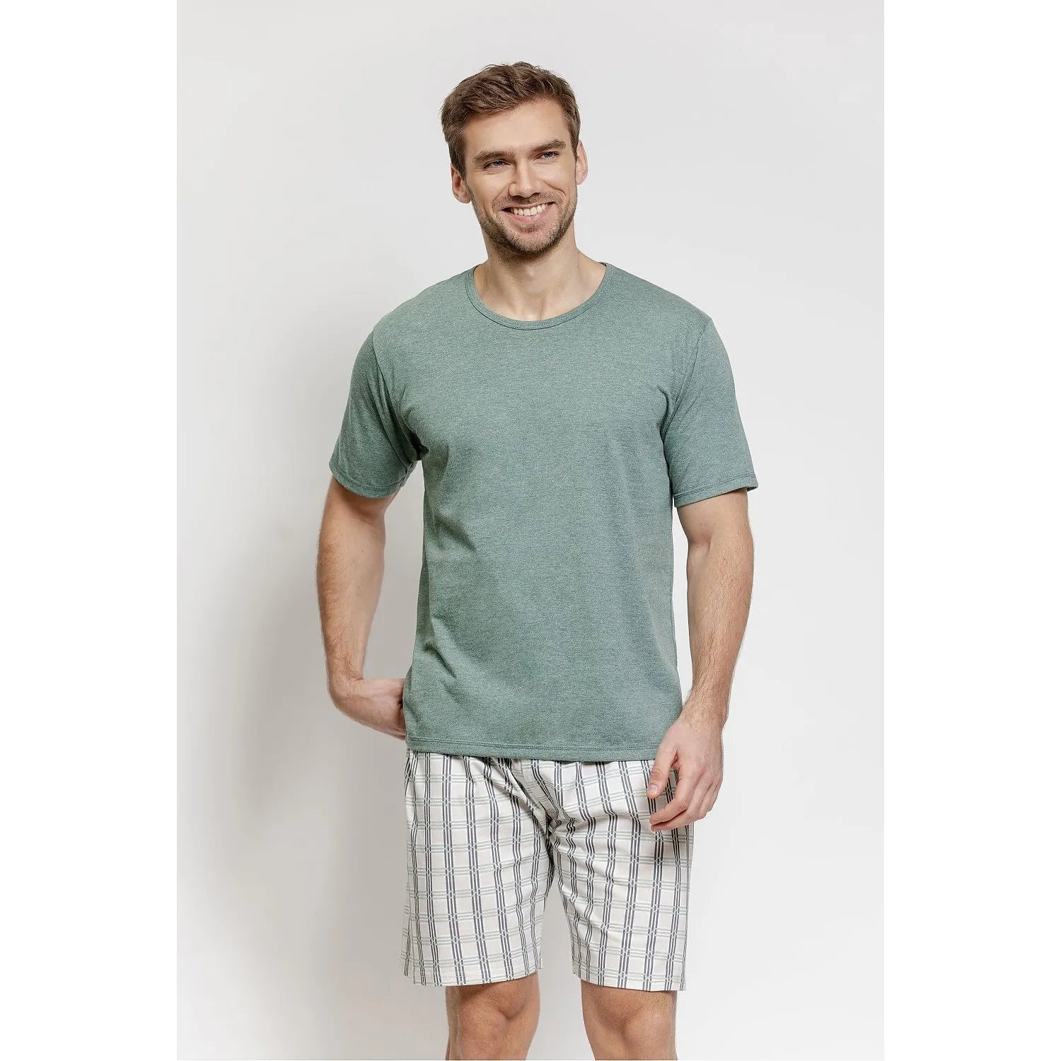Pyjama model 225152 Taro