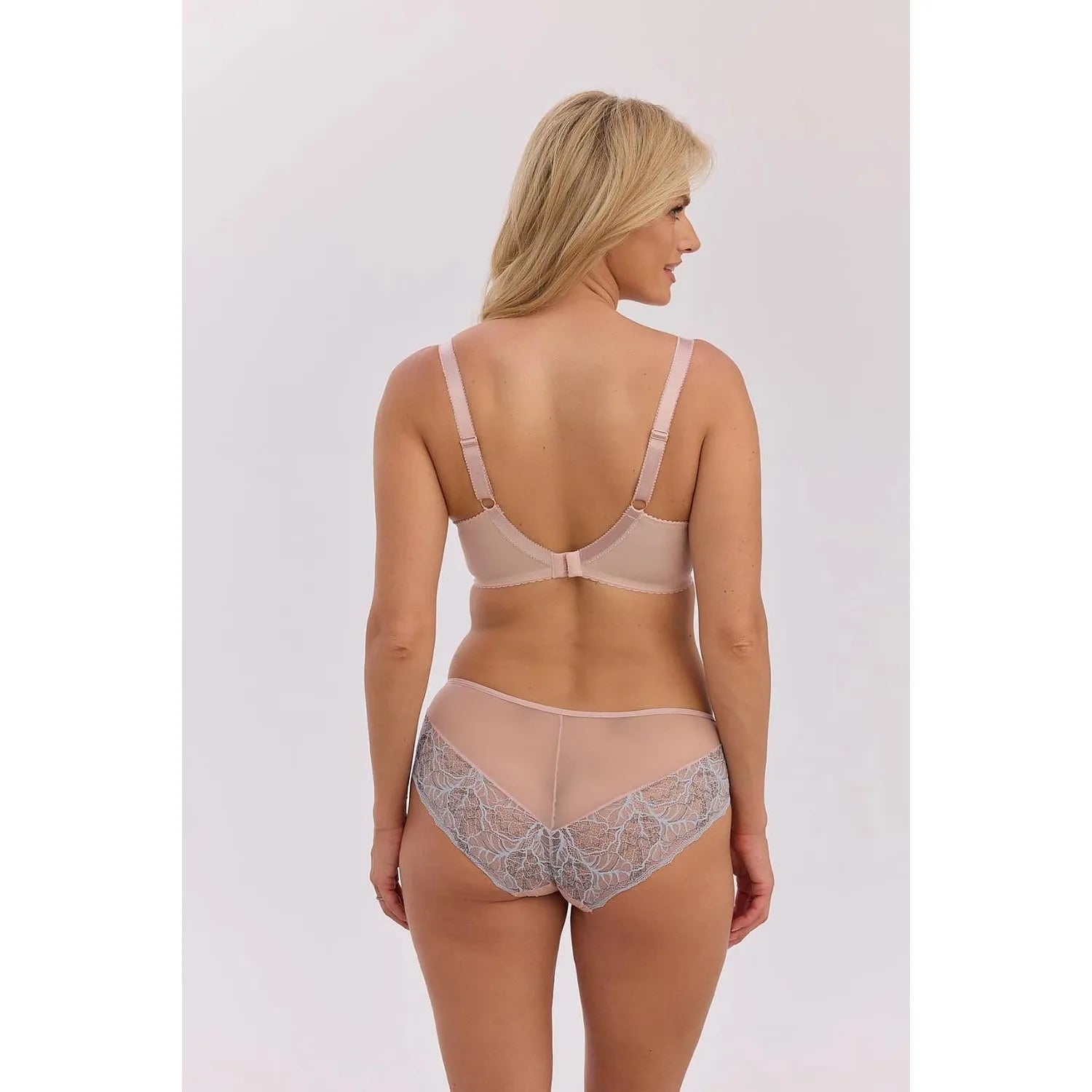 Culottes Gaia 227785 en coton élasthanne, confortables et élégantes, tailles variées, douceur et élasticité parfaites.
