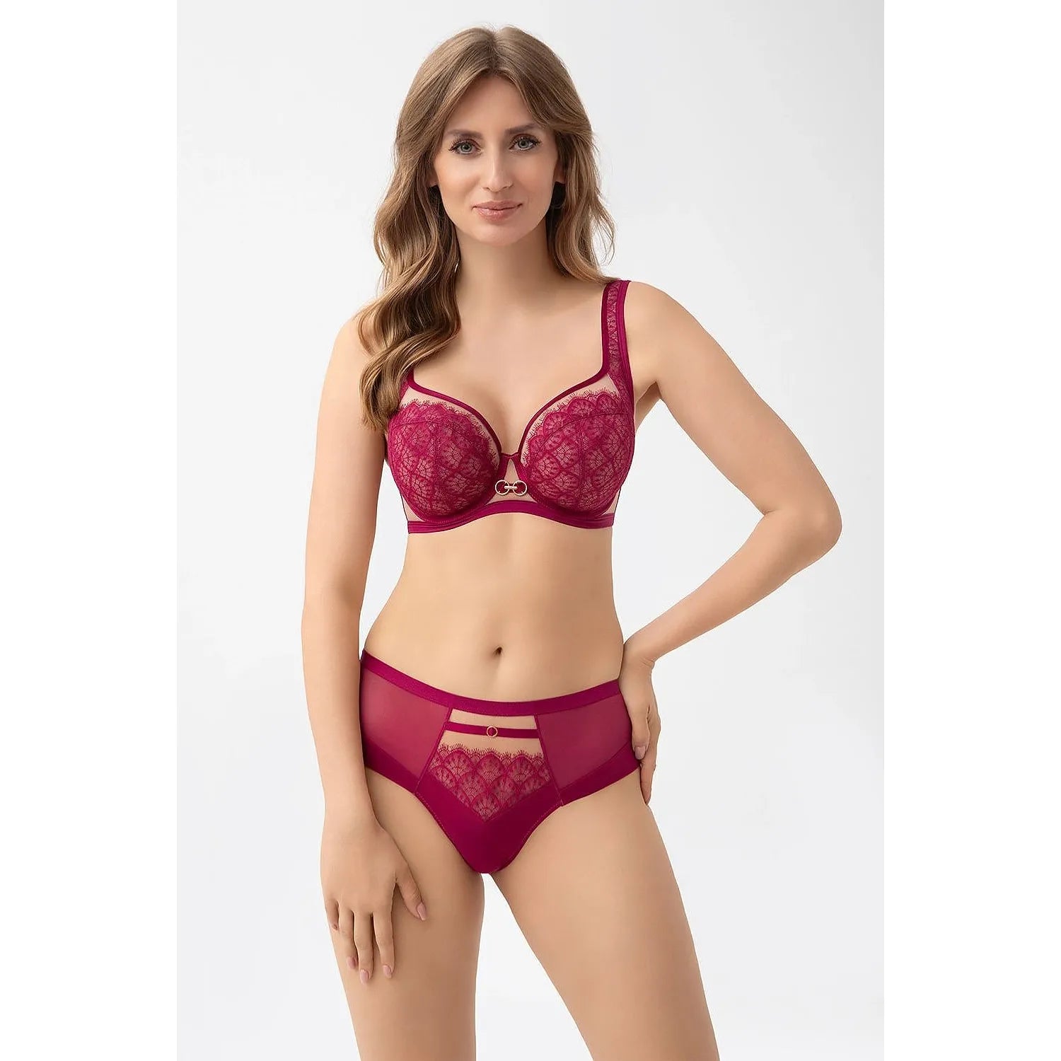 Culottes brésiliennes rouges en dentelle Gorsenia, élasthanne polyamide, élégance et confort, tailles multiples.