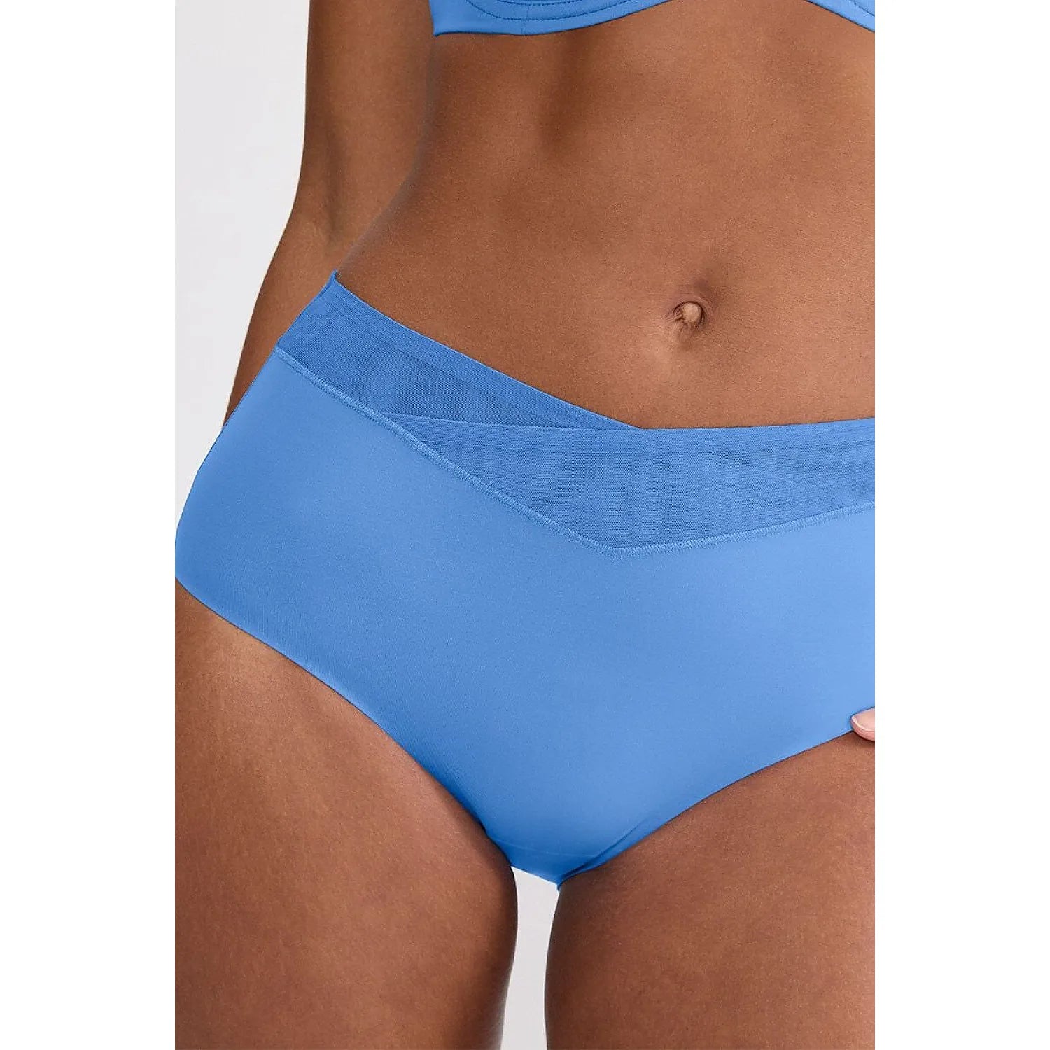 Culottes maxi bleues Triumph True Shape Sensation, taille haute, tissu LYCRA, effet amincissant, confort optimal.