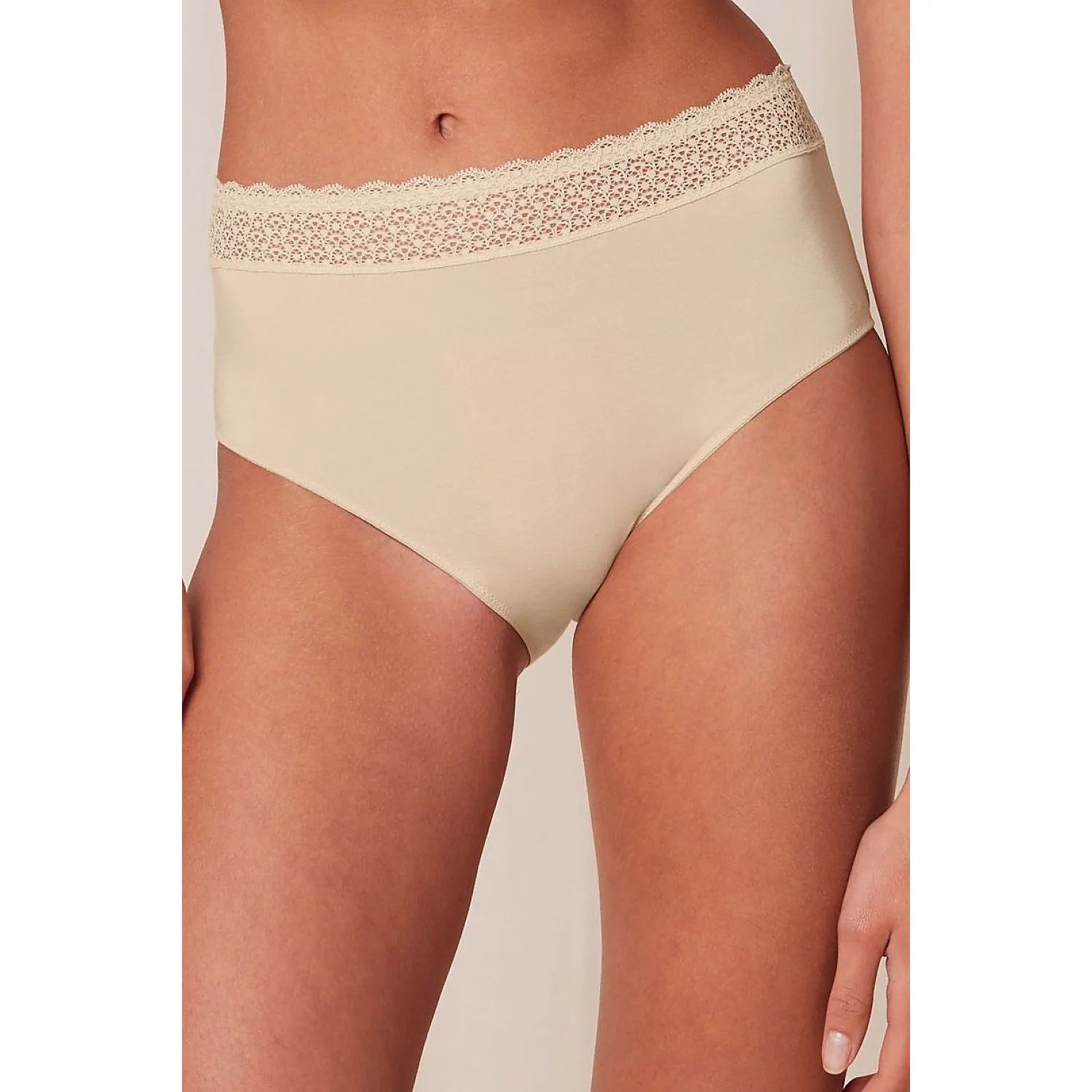 Culottes invisibles légères soyeuses dentelle recyclée confort quotidien