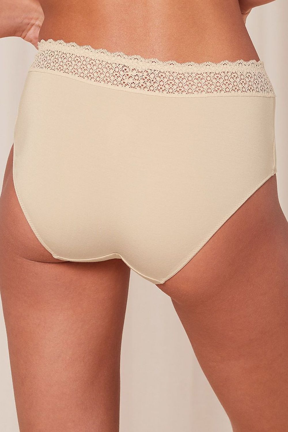 Culottes model 229405 Triumph