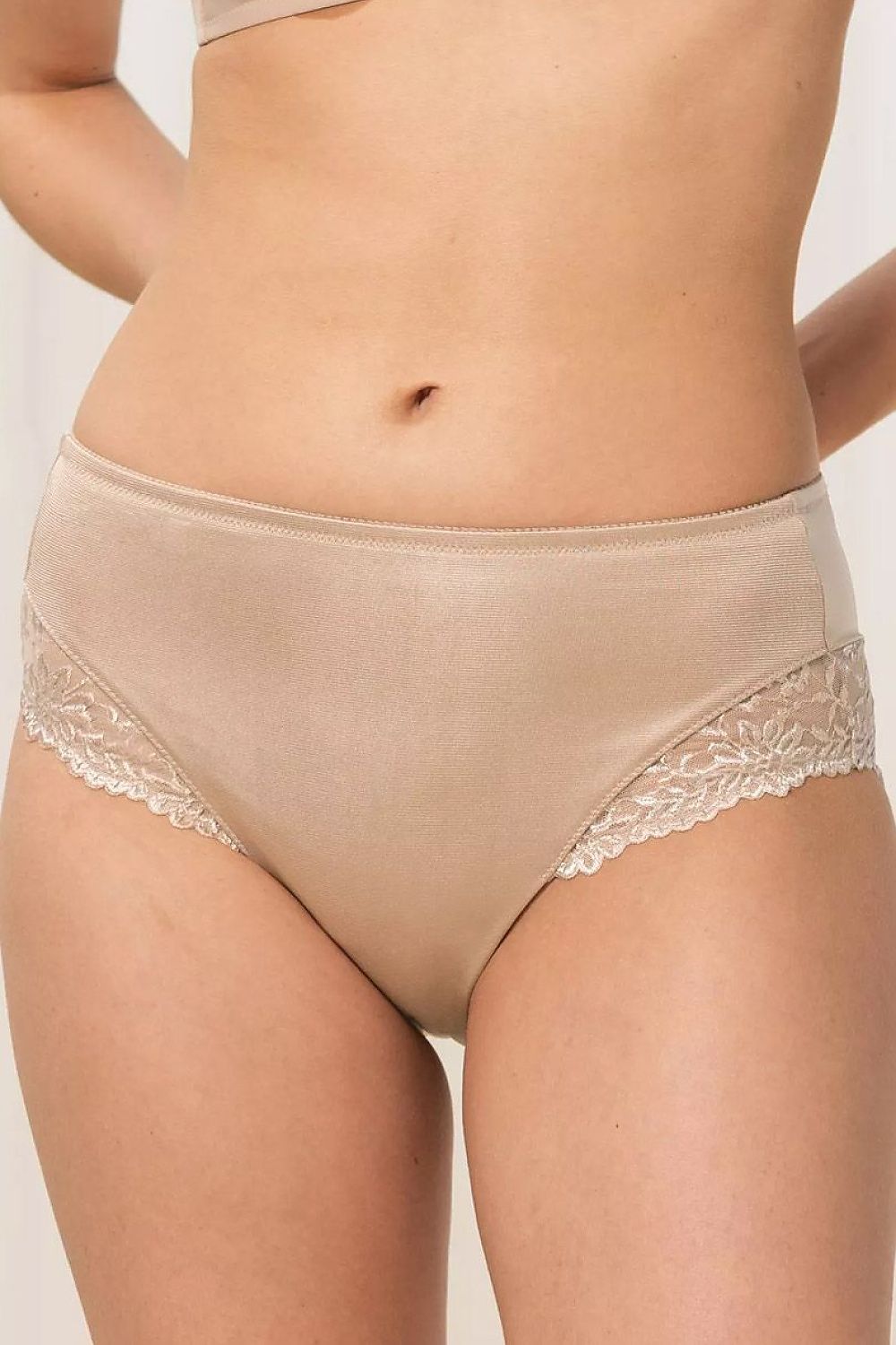 Culottes model 229421 Triumph