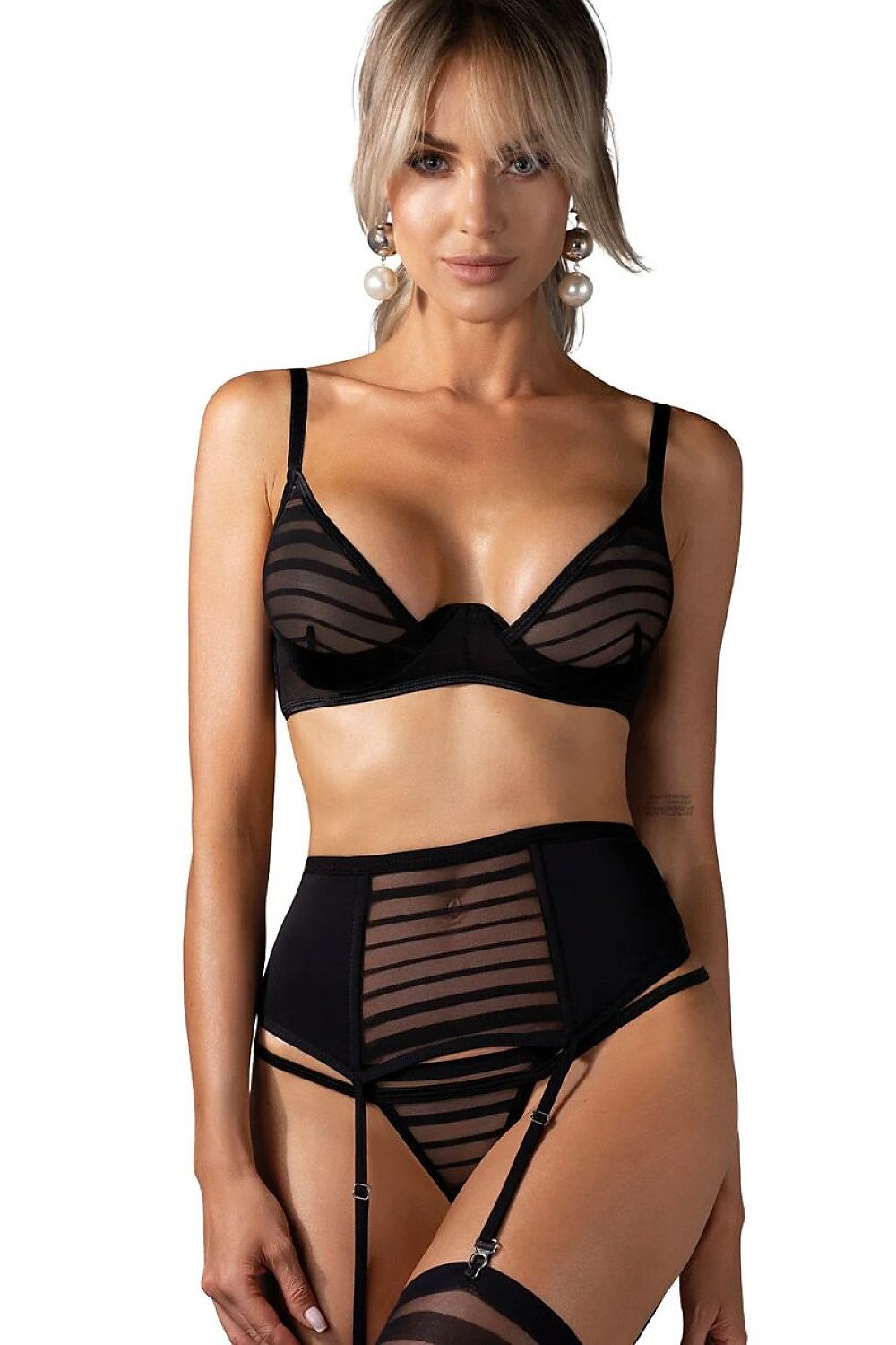 L`ensemble sexy model 229852 Obsessive