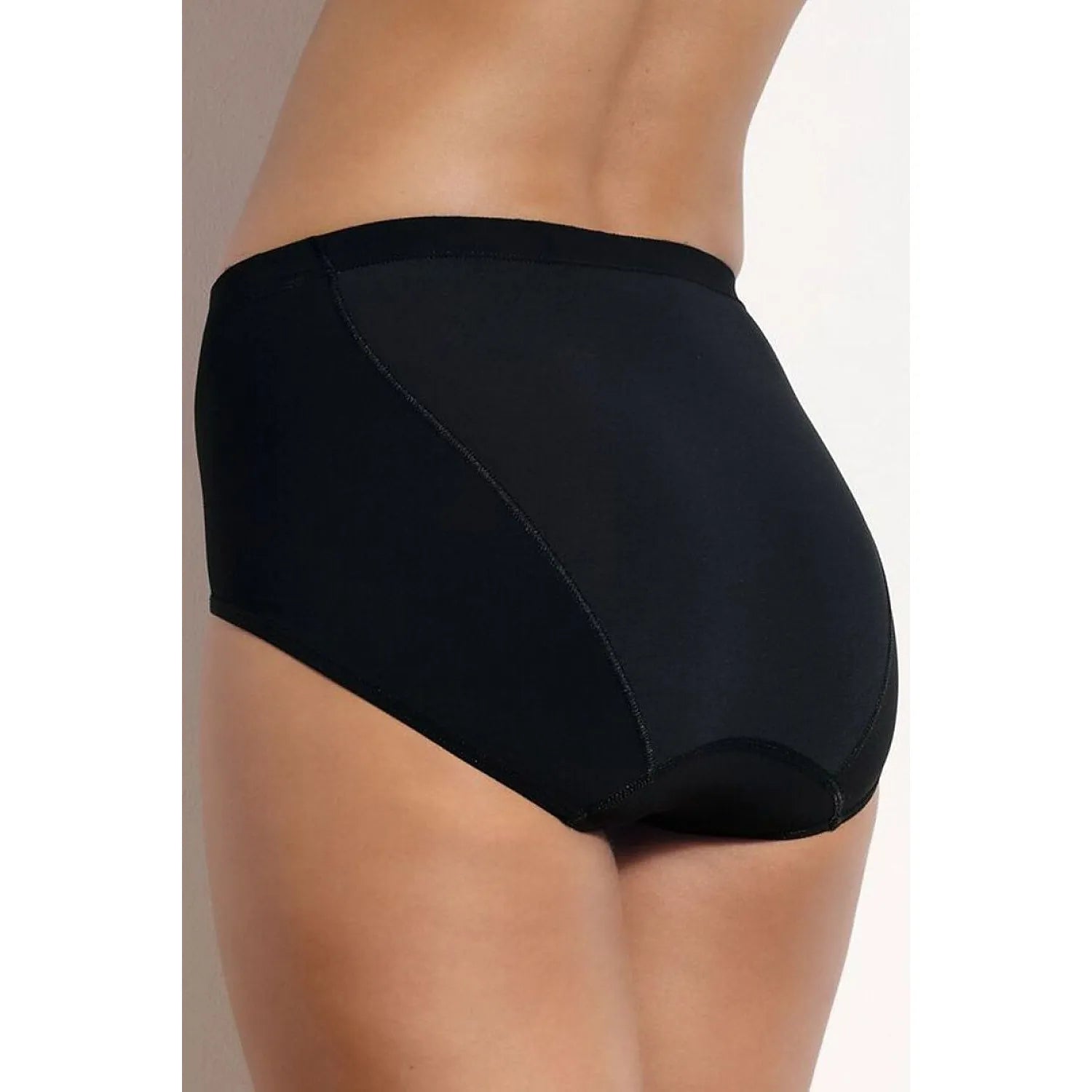 Culotte noire taille haute Sloggi, finition lisse, ajustement parfait, élasthanne et polyamide, confort optimal.