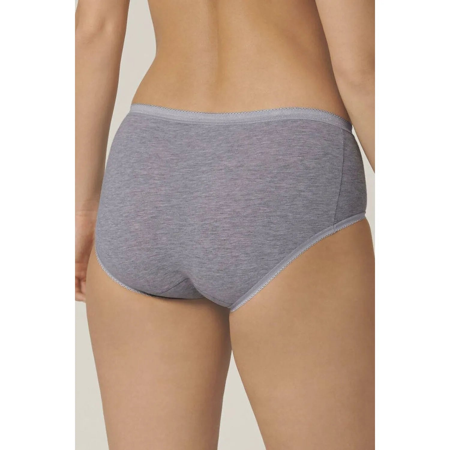 Culotte classique Sloggi Basic+ Midi en coton gris, coupe confortable et ajustée, idéale pour un confort quotidien.