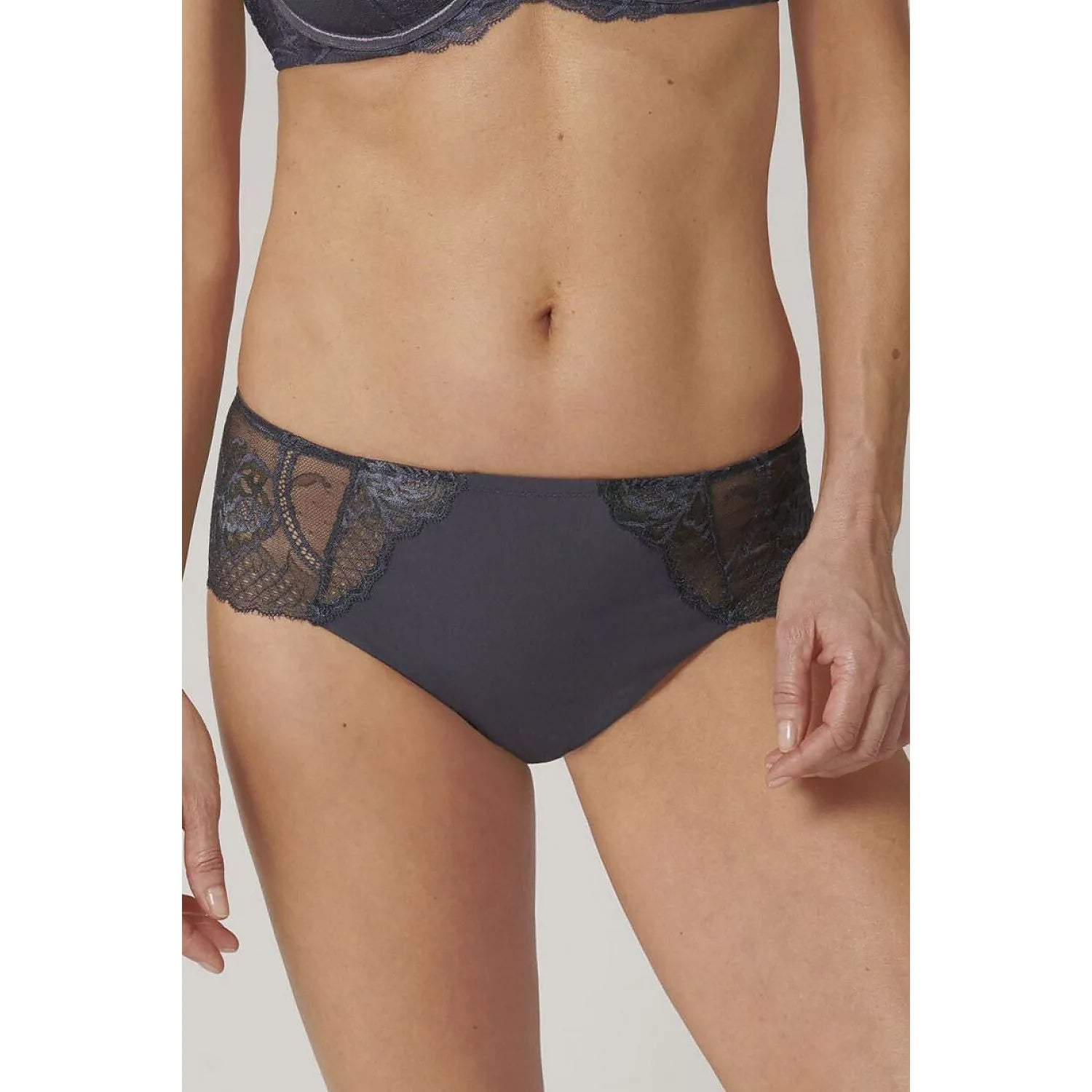 Culottes model 230041 Triumph