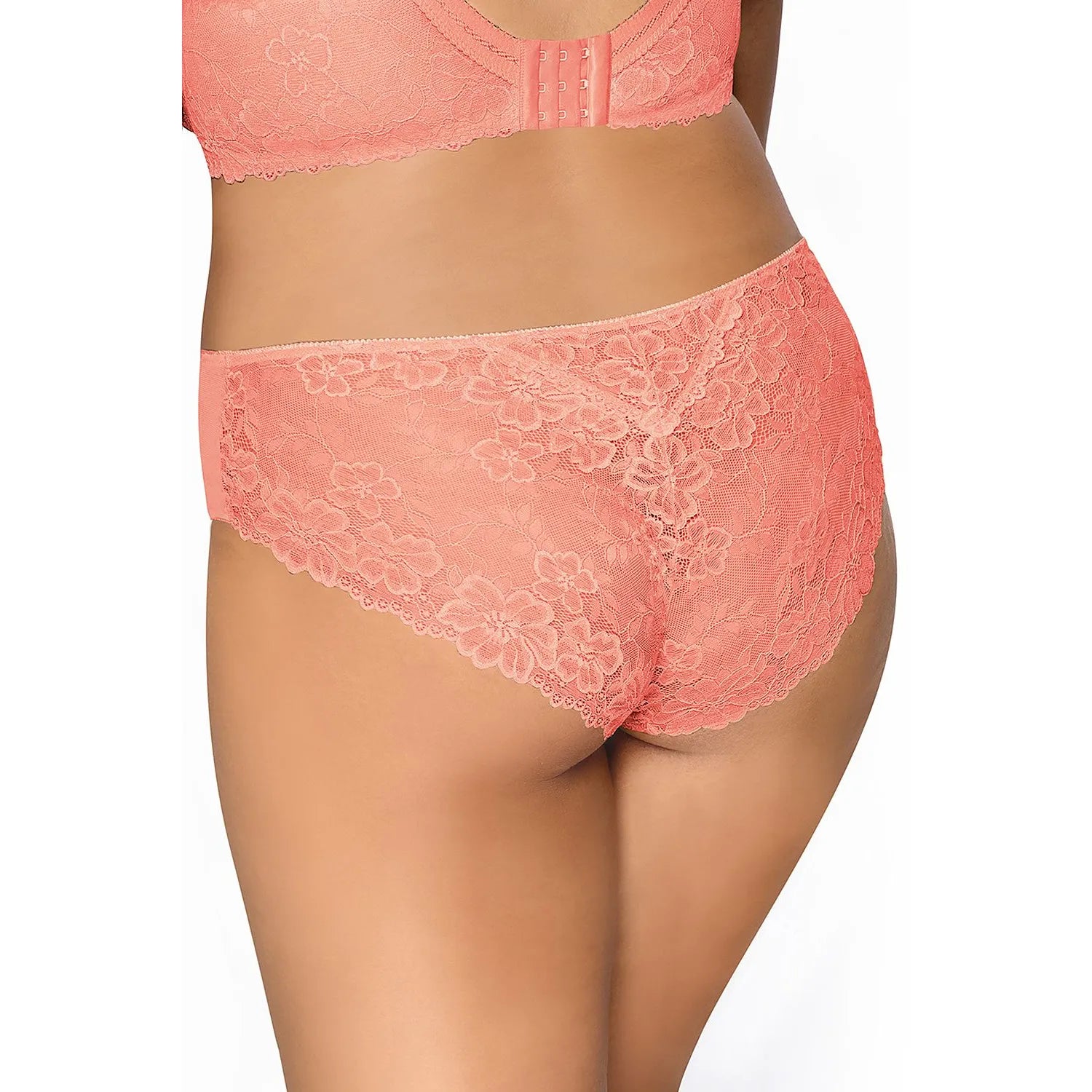 Culotte féminine en dentelle florale rose, avec arc décoratif, inserts en tulle sur les côtés, bordure en lacet.