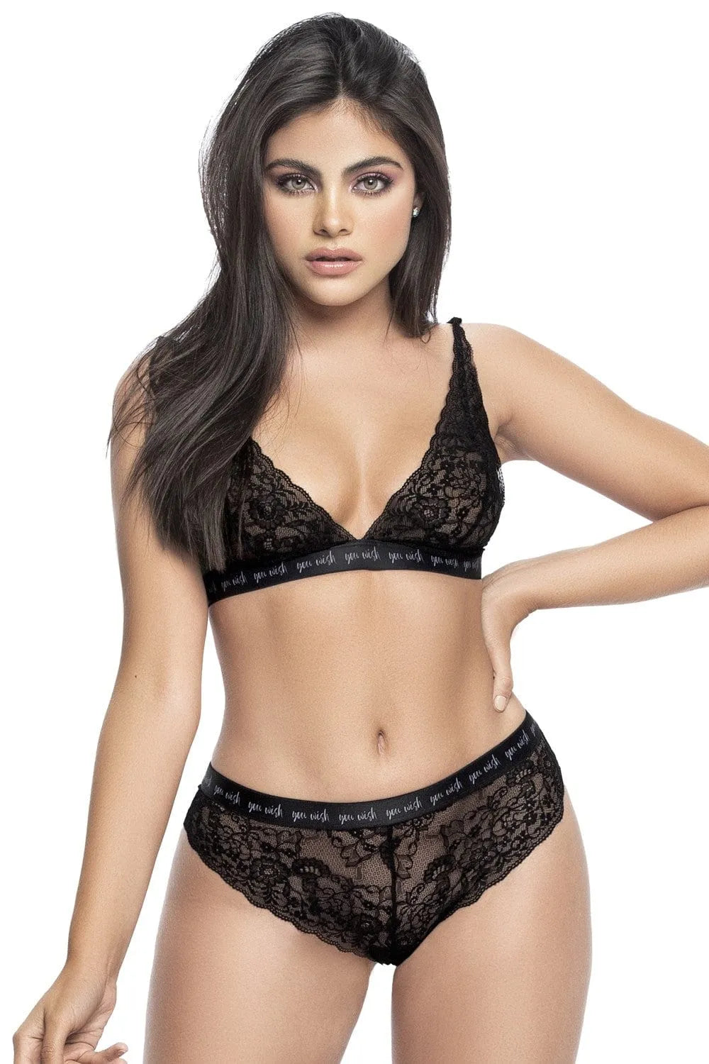 Ensemble lingerie noire en dentelle florale, soutien-gorge et culotte avec ceinture large, bretelles réglables.