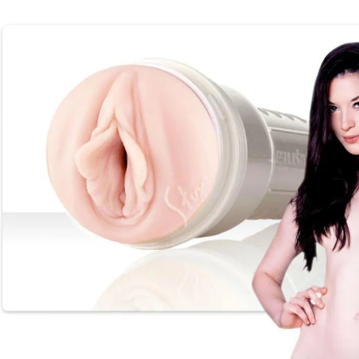 Fleshlight Stoya Texture Réaliste Ultra-Perforante
