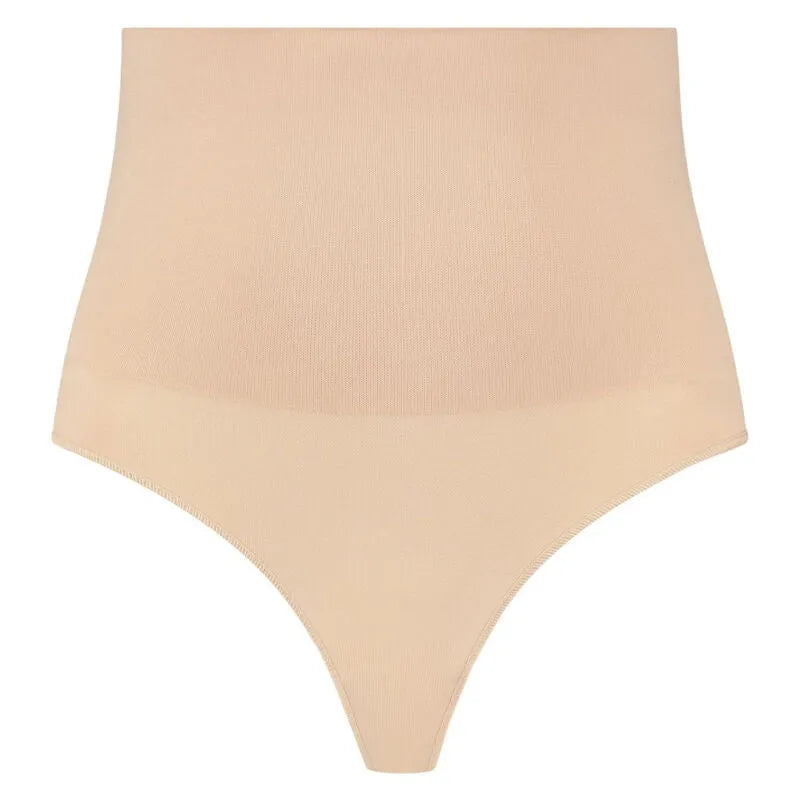 String taille haute beige sans couture, shapewear sculptant, contrôle moyen, en polyamide et élasthanne.