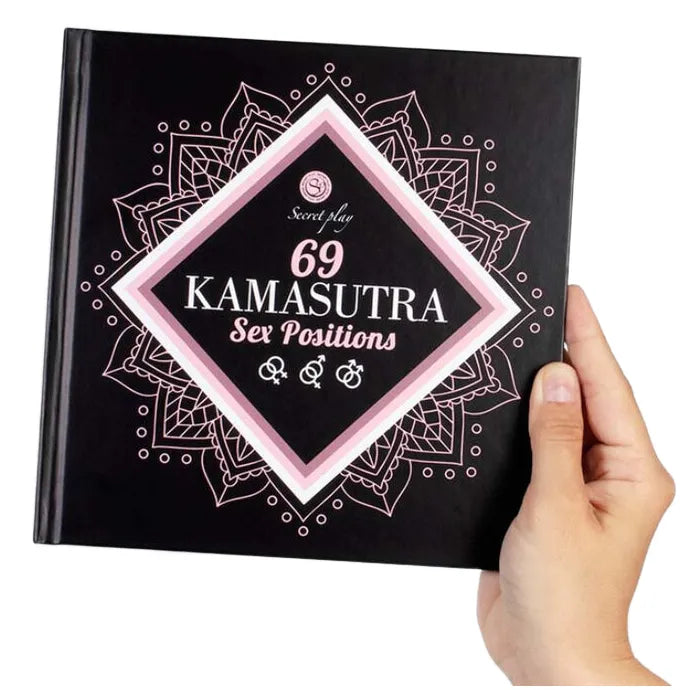 livre érotique Kamasutra soixante neuf positions sexuelles illustrées stylisées guide couple intimité sensuelle couverture noire mandala rose blanche reliure rigide